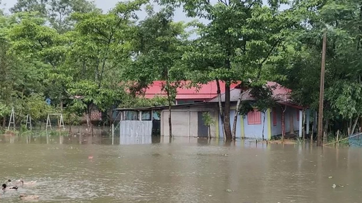 Flash floods in Sylhet: 3 lakh people stranded