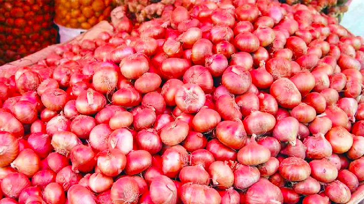 Bangladesh to import 50,000 MT onion from India