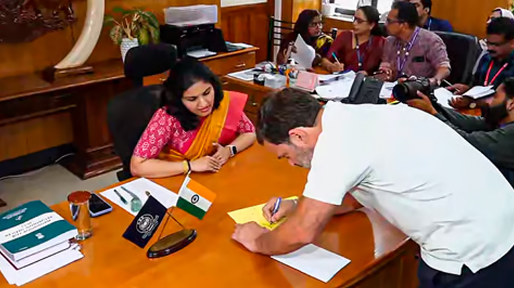 Rahul Gandhi files nomination for India election