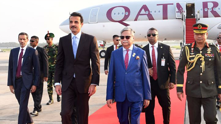Qatar Amir arrives in Dhaka: Bangladesh welcomes warmly