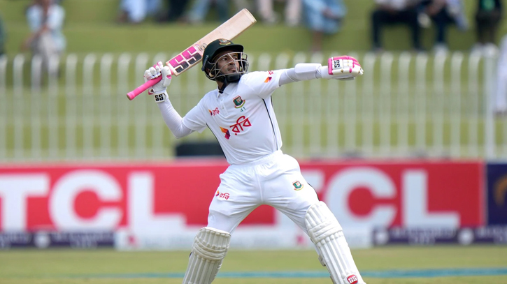 Mushfiqur donates his man of the match prize money to flood victims