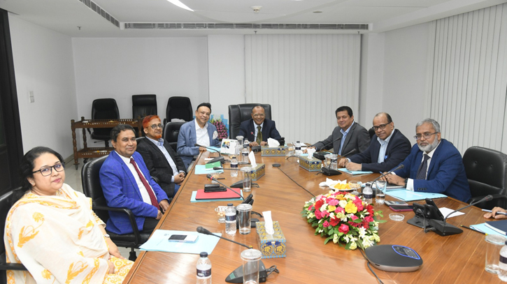 The meeting of the newly formed Board of Directors of National Bank was held