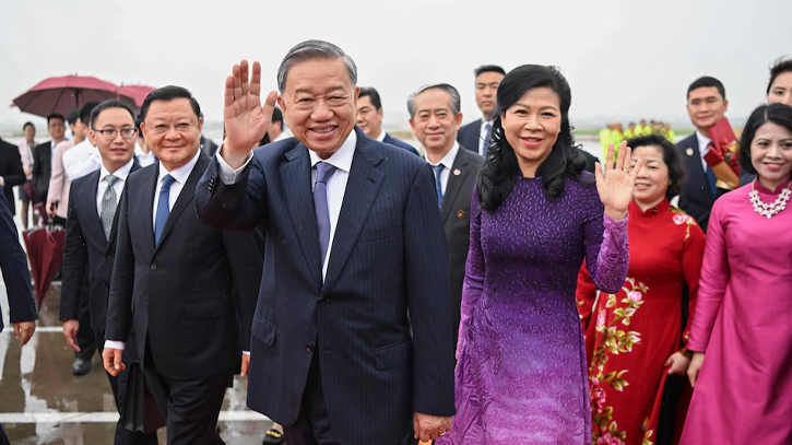 Vietnam’s new top leader in Beijing for first overseas trip