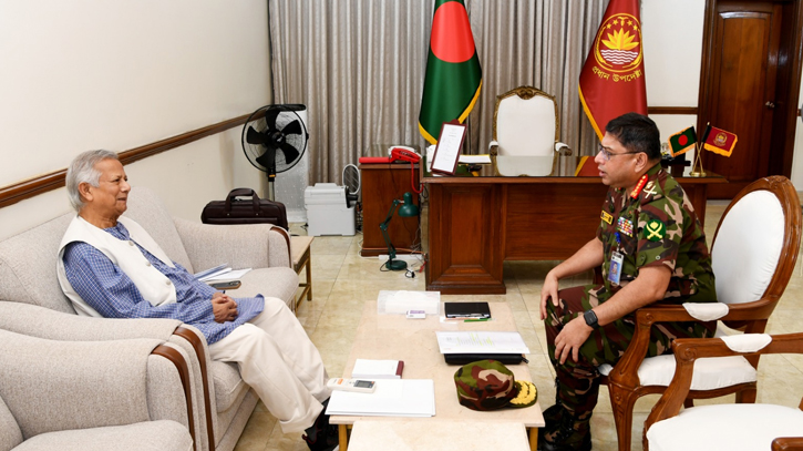 Army Chief meets Chief Adviser