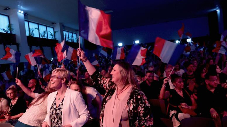 French vote turnout soars as far right eyes power