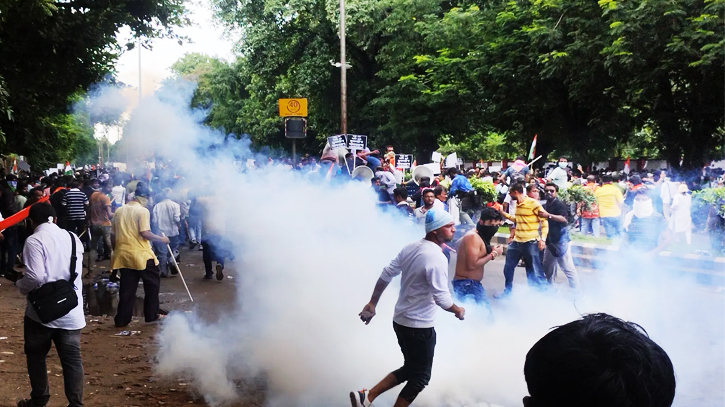 Police threw teargas, watercanon at protesters