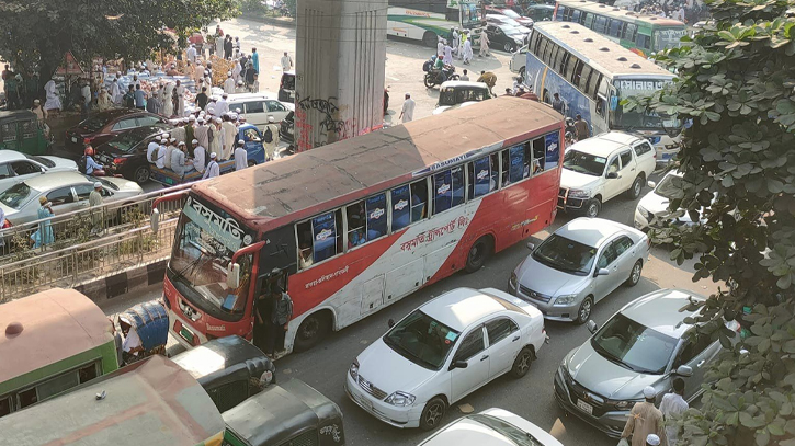 Massive traffic congestion grips Dhaka