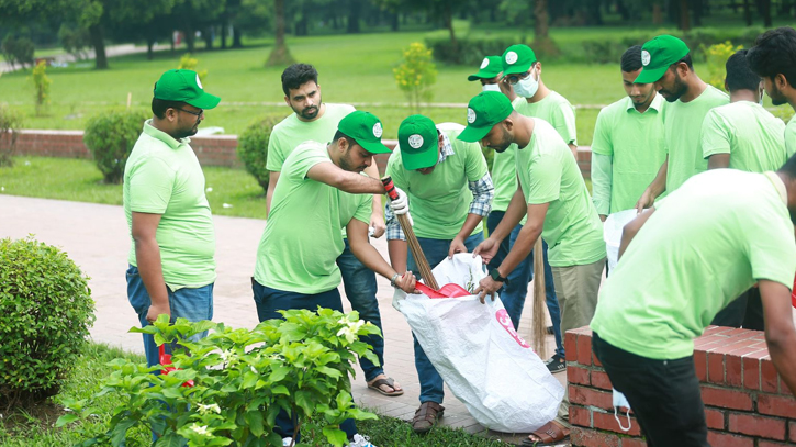 JCD leaders clean Ziaur Rahman’s grave