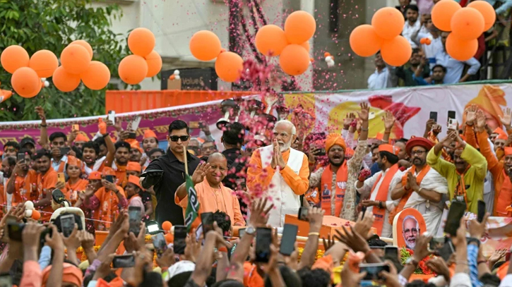 Modi files candidacy for India election in Hindu holy city