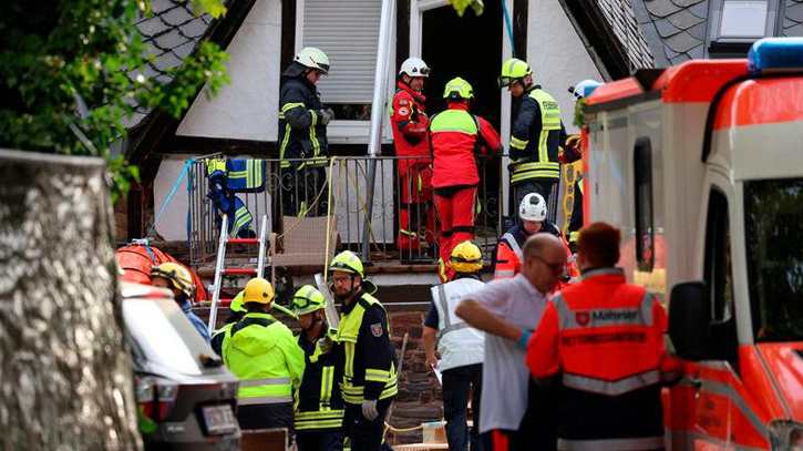 Hotel collapse in western Germany kills one