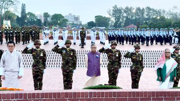 President, PM pay tribute to Liberation War martyrs