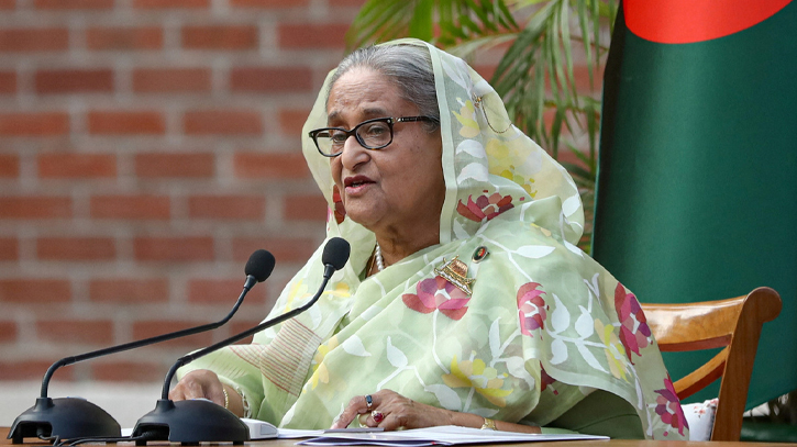 PM visits vandalised Metro Rail station at Mirpur-10