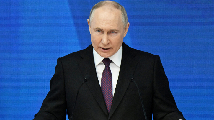 Putin arrives in Azerbaijan for state visit