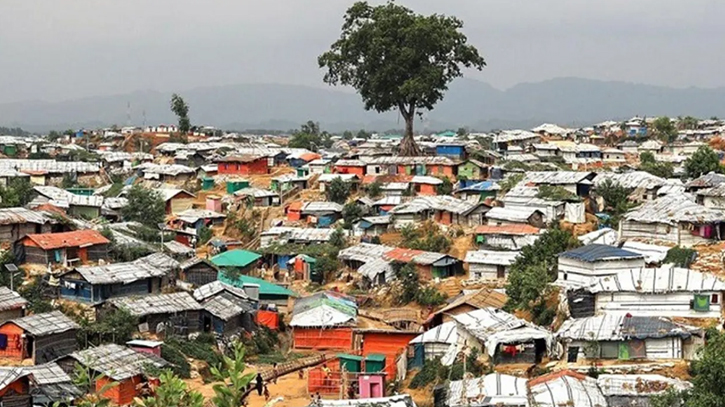 Three of a family shot dead in Rohingya camp