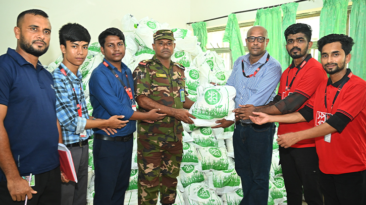 Shwapno handed over relief to army for flood victims