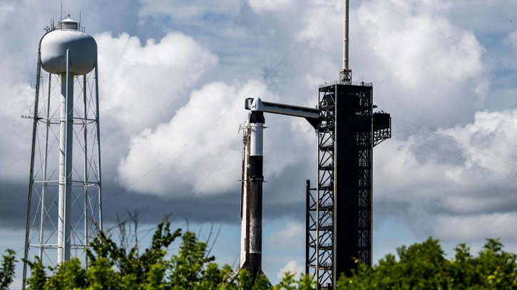 SpaceX Polaris Dawn launch pushed back after helium leak