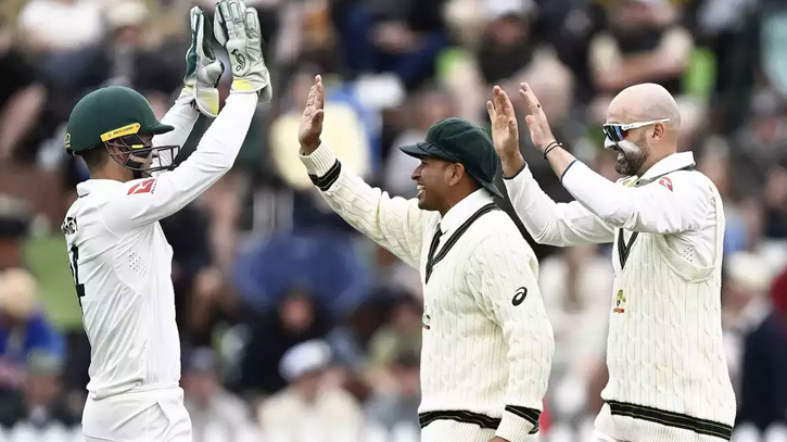 Australia beat New Zealand by 172 runs in first Test