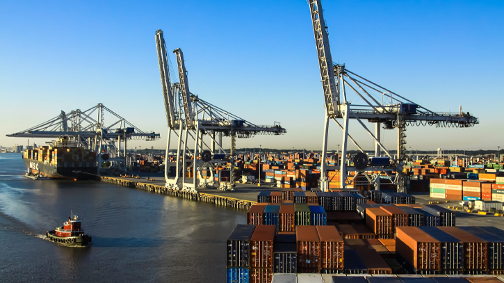 US ports brace for potential dockworkers strike